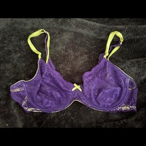 Candie’s bra
